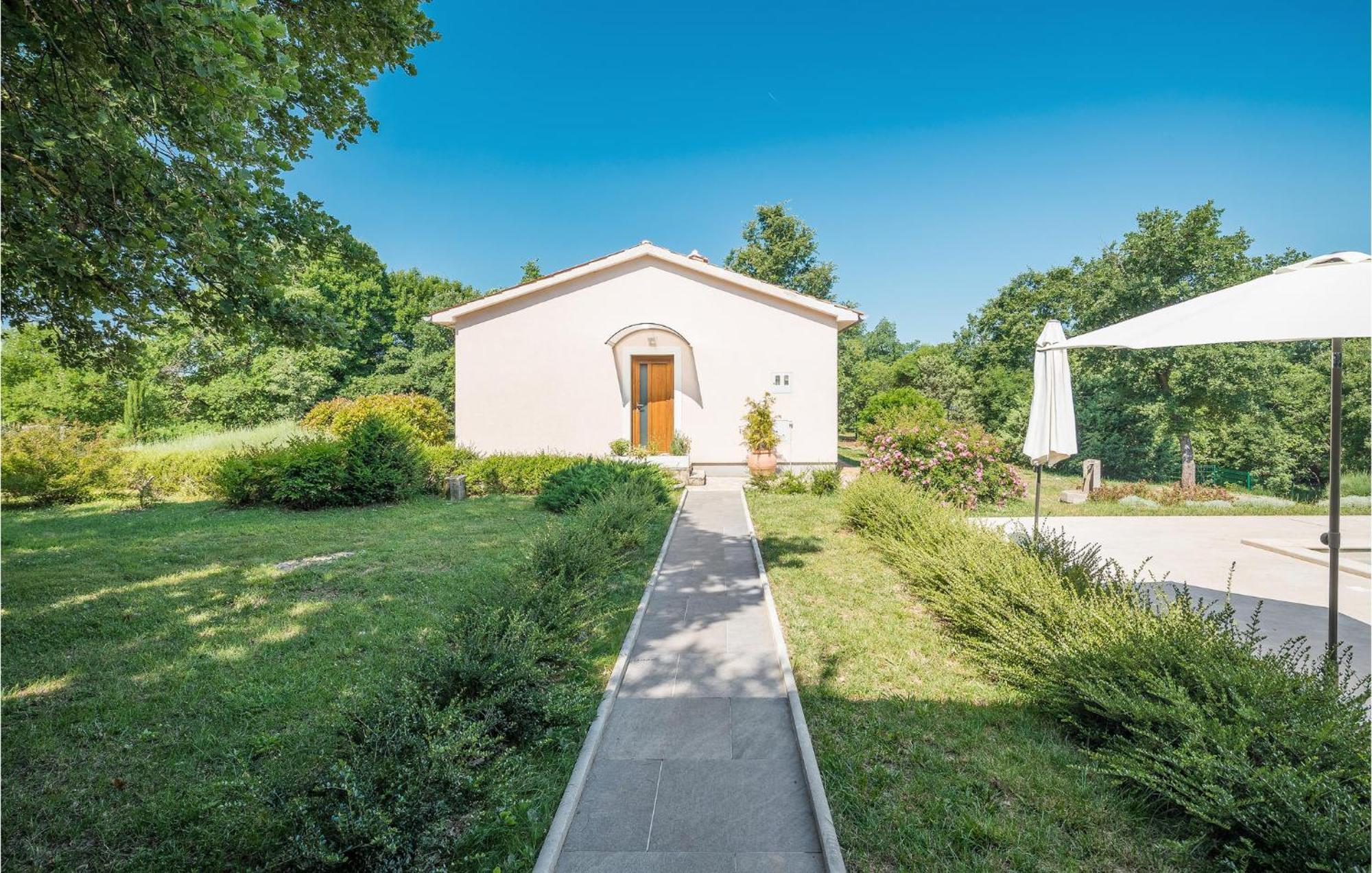 Beautiful Home In Bale With Kitchen Exteriör bild